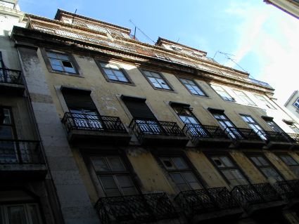 fachada lateral (pisos superiores)